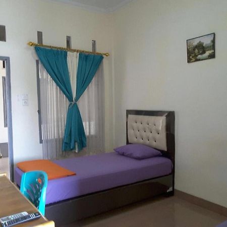 Parit  Penginapan Syariah מראה חיצוני תמונה