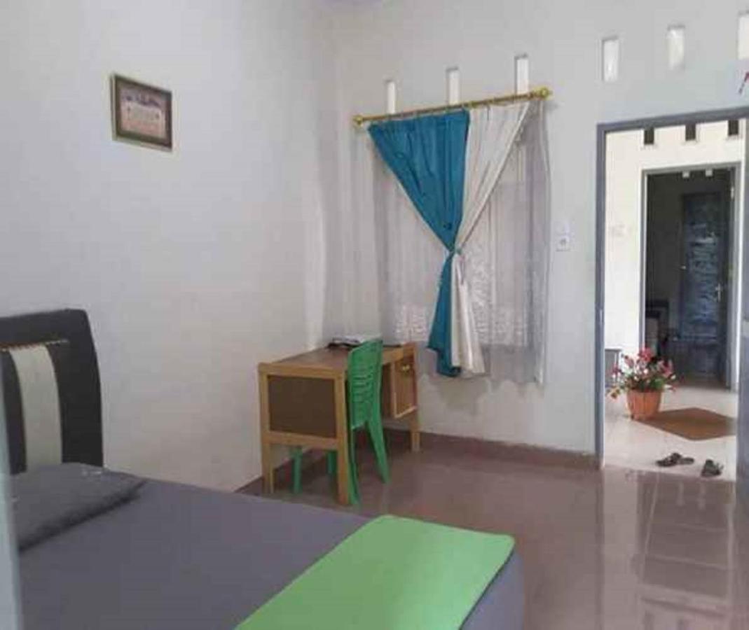 Parit  Penginapan Syariah מראה חיצוני תמונה